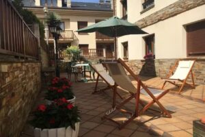 Apartamentos Tur&iacute;sticos As Tapias