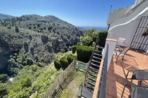 APARTAMENTOS TUR&Iacute;STICOS AXARQUIA 1