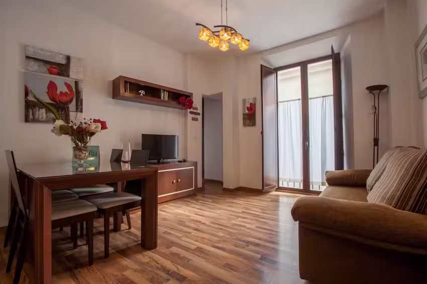 Apartamentos tur&iacute;sticos Casa de la Lonja