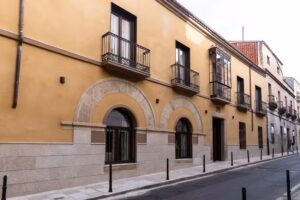 Apartamentos Tur&iacute;sticos De La Bernarda