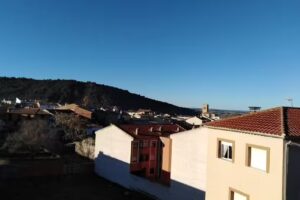 Apartamentos Tur&iacute;sticos El Yugo