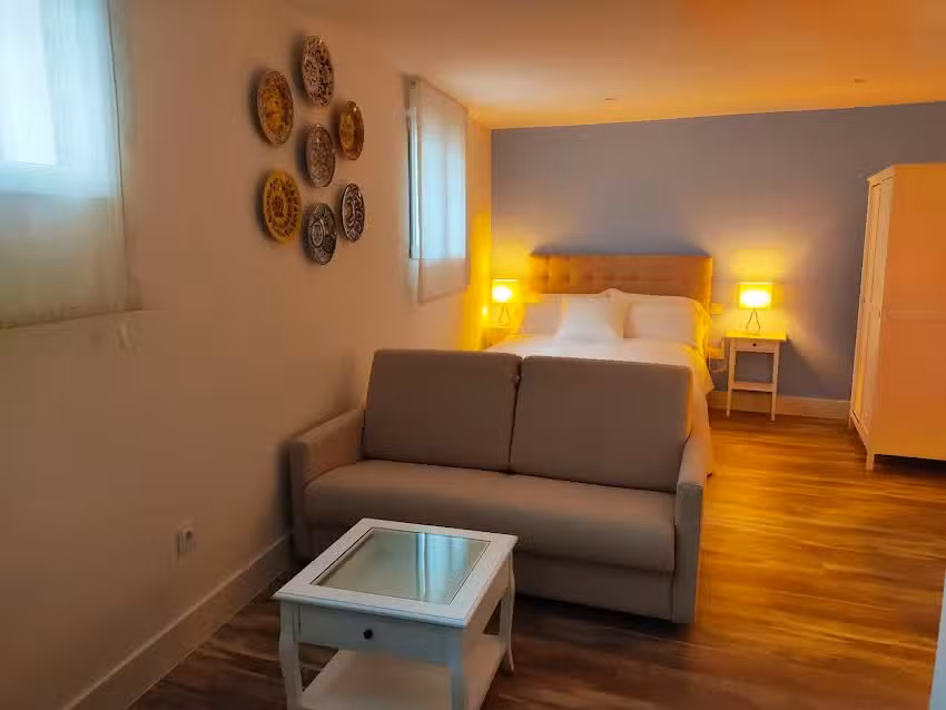 Apartamentos Tur&iacute;sticos La Casa Azul