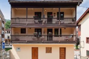 Apartamentos Tur&iacute;sticos La Gaitona d&rsquo;Aller