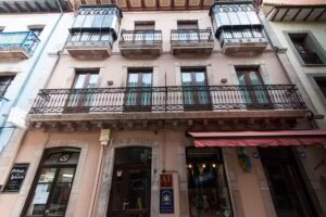 Apartamentos Tur&iacute;sticos Llanes