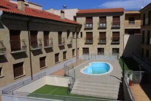 Apartamentos tur&iacute;sticos Puente Romano