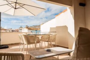 Apartamentos Tur&iacute;sticos Qazris Suites