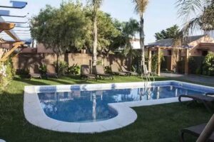 Apartamentos Tur&iacute;sticos Ragel Costa Playa el Palmar