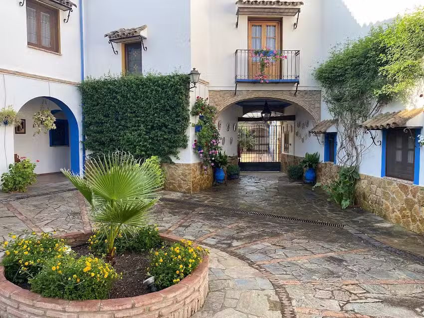 Apartamentos Tur&iacute;sticos Rurales Dos Fuentes