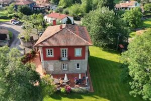 Apartamentos Tur&iacute;sticos Santa Marina