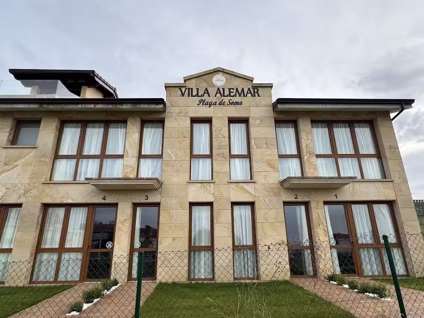 Apartamentos Villa Alemar Playa De Somo