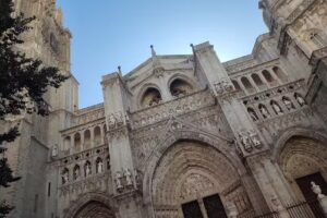 Apartamentos Virgen Blanca