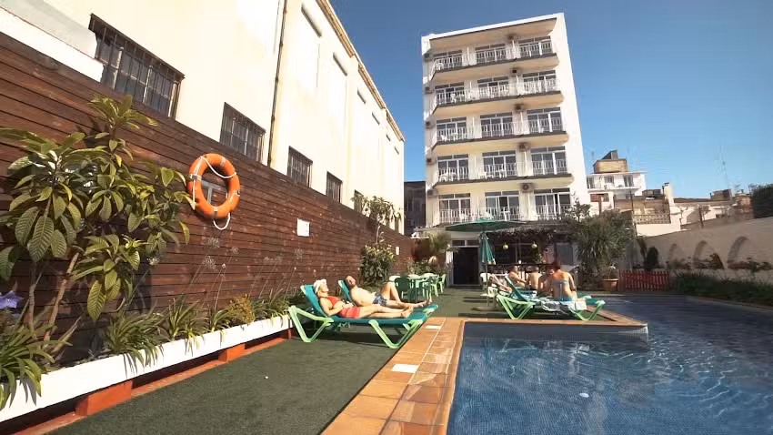 Apartaments Atzavara