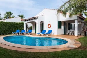 Apartchalet villas Elvira. Ciutadella de Menorca