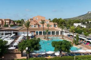 Aparthotel Ciudad Laurel