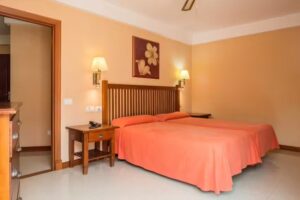 Aparthotel El Gale&oacute;n