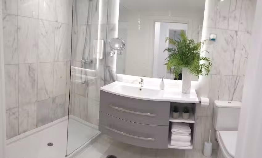 Apartment Design Bot&aacute;nico Banus