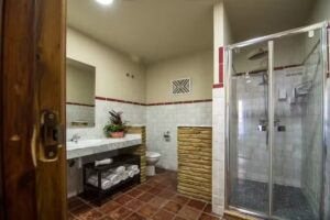 Aptos. Haro, Haro Apartments