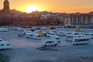 &Aacute;rea Autocaravana Guadix