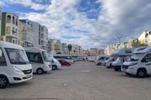 &Agrave;rea d&rsquo;Autocaravanes i vehicles C&agrave;mper l&rsquo;Aldea