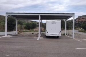 &Aacute;REA DE AUTOCARAVANAS de Cuevas de Vinrom&aacute;.