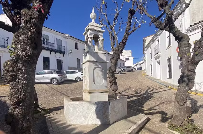 &Aacute;rea de autocaravanas de Higuera de la Sierra