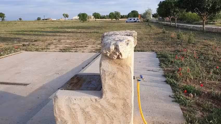 Area de autocaravanas Tiedra