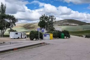 Area De Servicio Autocaravanas Castrodeza
