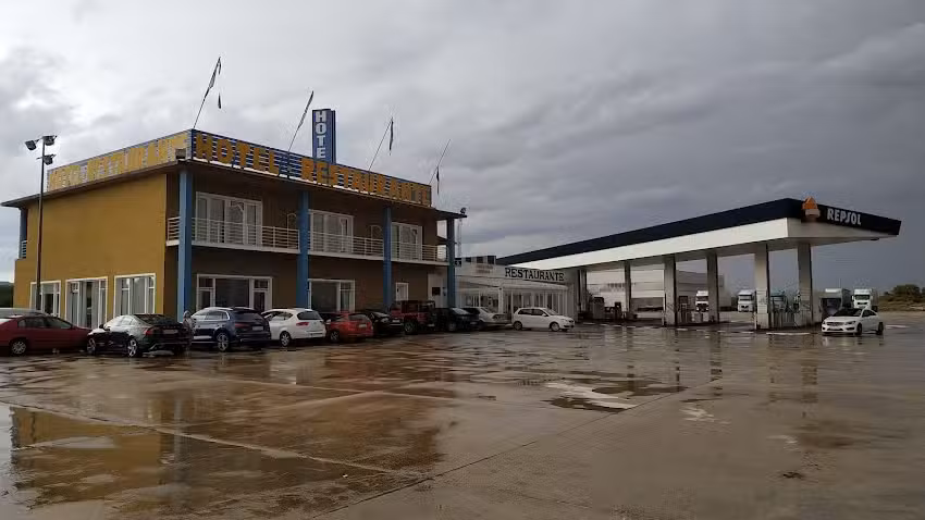 &Aacute;rea de servicio Calahorra (El Recuenco/Las Gemelas)