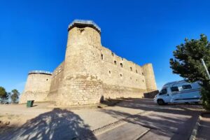 &Aacute;rea de Servicios para Autocaravanas de Castillo de Garcimu&ntilde;oz