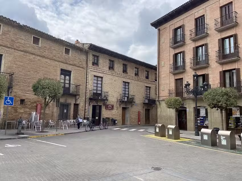 &Aacute;REA DE SERVICIOS PARA AUTOCARAVANAS de Falces.