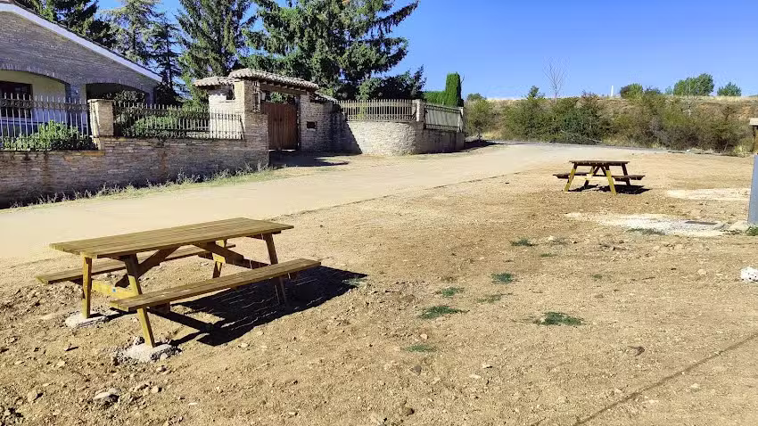 &Aacute;rea de Servicios para Autocaravanas de Garray.