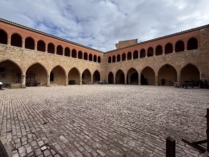 &Aacute;rea de Servicios para Autocaravanas de Mora de Rubielos.