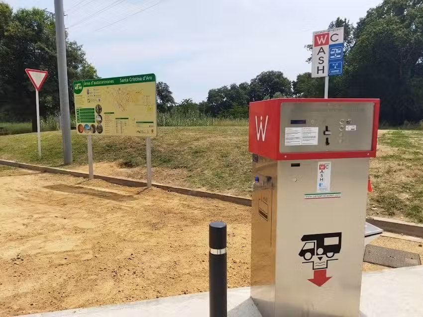&Agrave;rea p&uacute;blica d&rsquo;autocaravanes de Santa Cristina d&rsquo;Aro