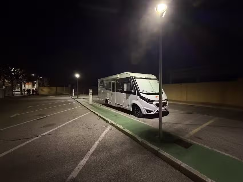&Agrave;rea servei autocaravanes