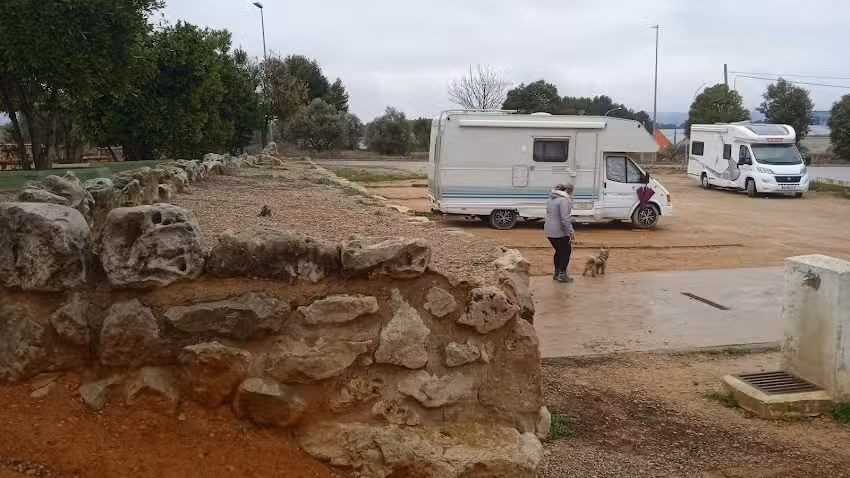 &Aacute;rea servicio autocaravanas Requena