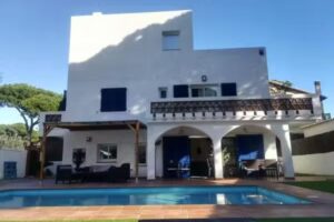 Art Villa S&rsquo;Agar&oacute; &ndash; Guest House