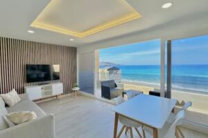 &Aacute;tico vistas mar playa Las Canteras