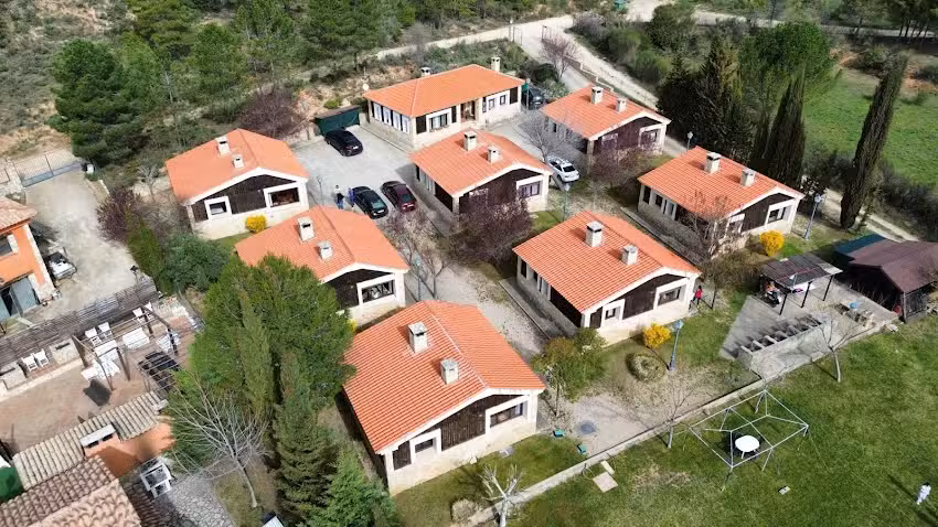 Aventura & Relax Casas Rurales Caba&ntilde;as &laquo;Pe&ntilde;a La Higuera&raquo;