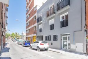 AYZ Villegas &ndash; Auto check-in property