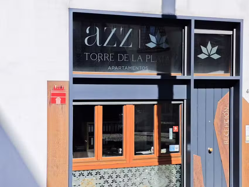 AZZ Sevilla Torre de la Plata Apartamentos