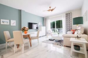 Ban&uacute;s Beach Front Apartamento Tur&iacute;stico