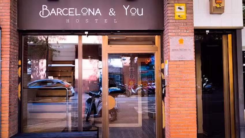 BARCELONA & YOU (albergue-hostel)
