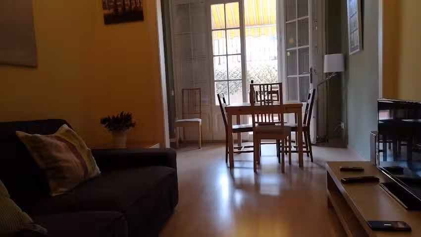 Barcelonaforrent The Living Apartment