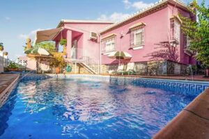 Beautiful Home In Monachil With Outdoor Swimming Pool, Wifi And 5 Bedrooms