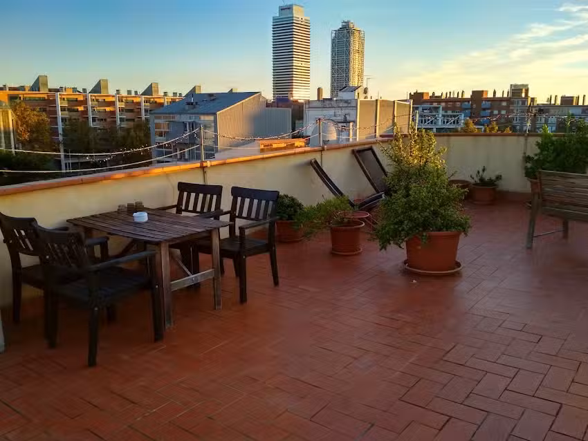 Bed and Beach Barcelona Guesthouse