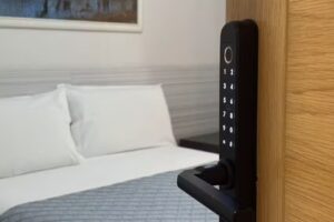Berceo Rooms – Pensión Moderna con Autocheckin en Logroño
