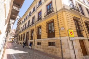 BiBo Suites Palacio de Portago