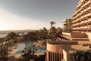 Bikini Island & Mountain Hotel Es Trenc