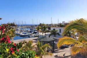 Billy&rsquo;s Puerto de Mog&aacute;n Apartments by LIVVO