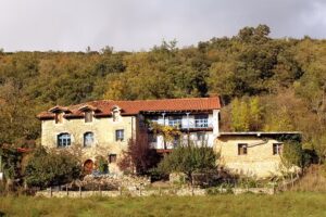 BLABLAO: INMERSION LING&Uuml;&Iacute;STICA, ALOJAMIENTO RURAL, TEATRO, ARTE Y CULTURA